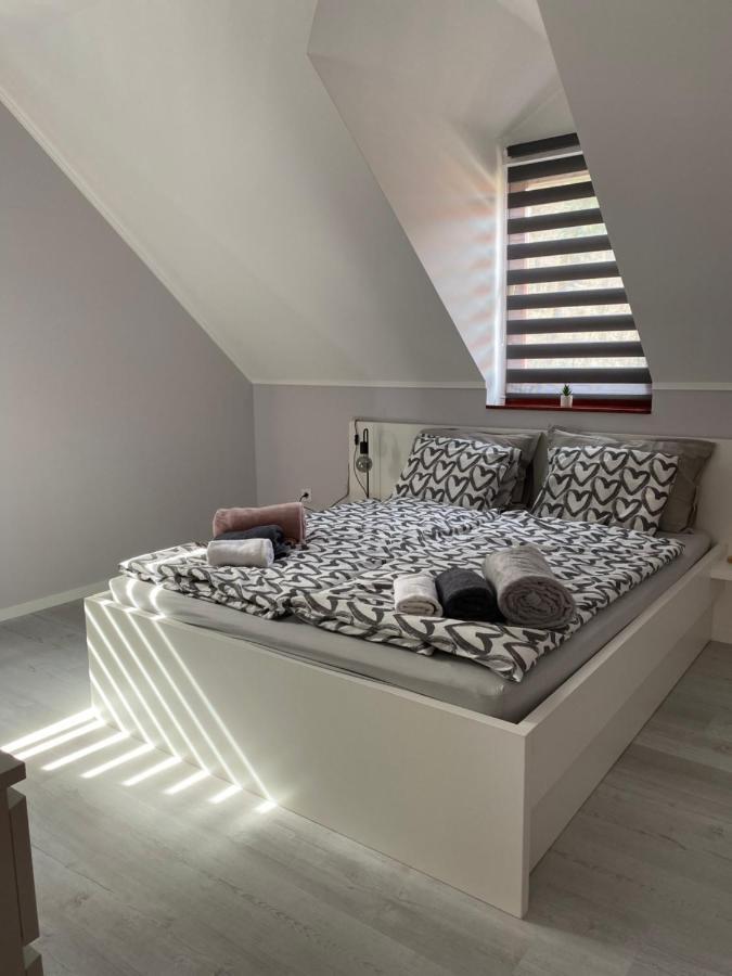 Star Apartman Zalacsány Exteriör bild