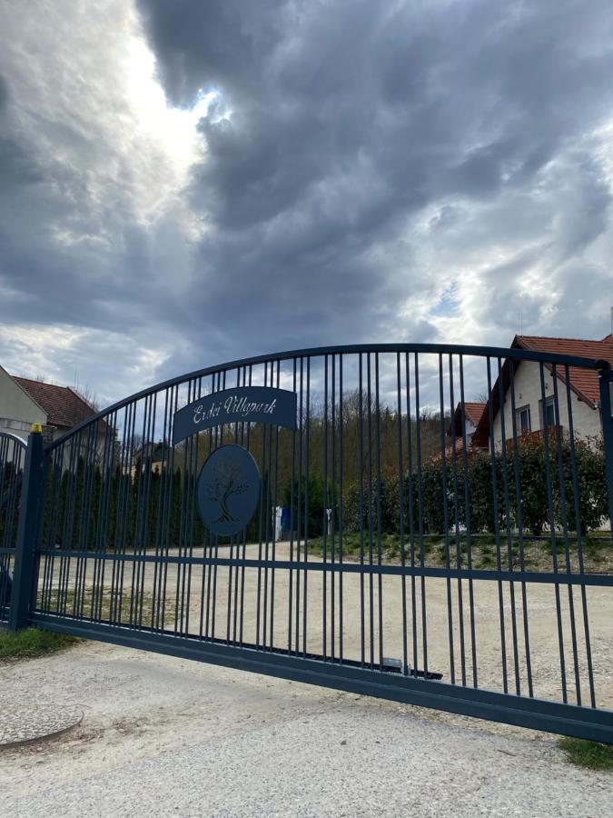 Star Apartman Zalacsány Exteriör bild